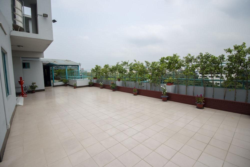 Hotel Lake Castle - Parkview Dhaka Exterior photo