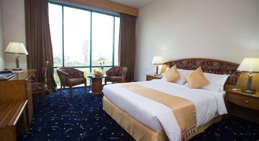 Hotel Lake Castle - Parkview Dhaka Exterior photo