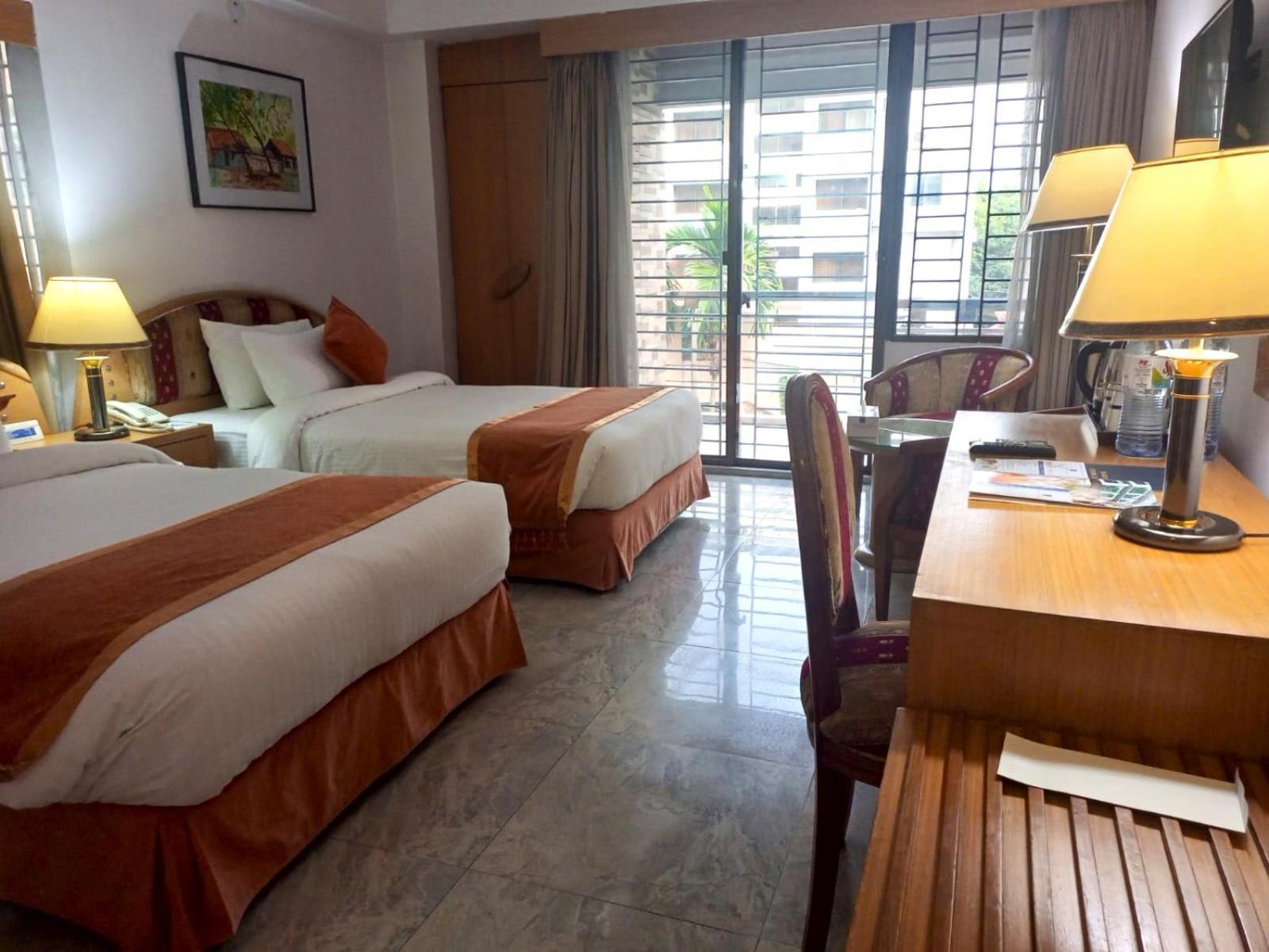 Hotel Lake Castle - Parkview Dhaka Exterior photo