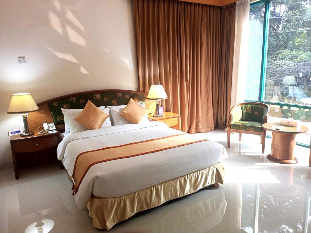 Hotel Lake Castle - Parkview Dhaka Exterior photo